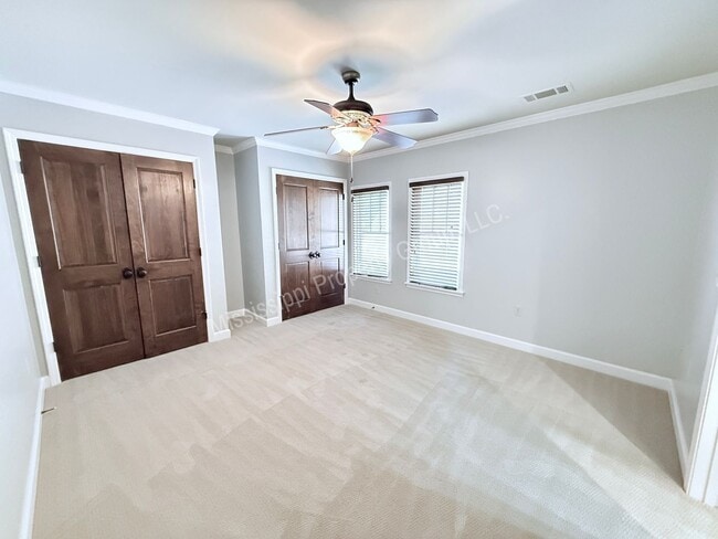 Building Photo - 3BR/3.2BA For Rent