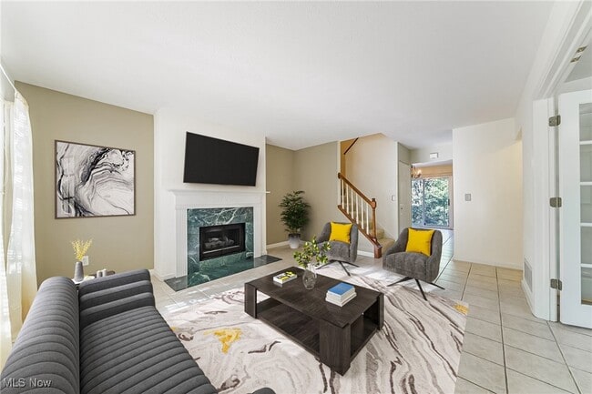 Building Photo - 751 Heath Ln