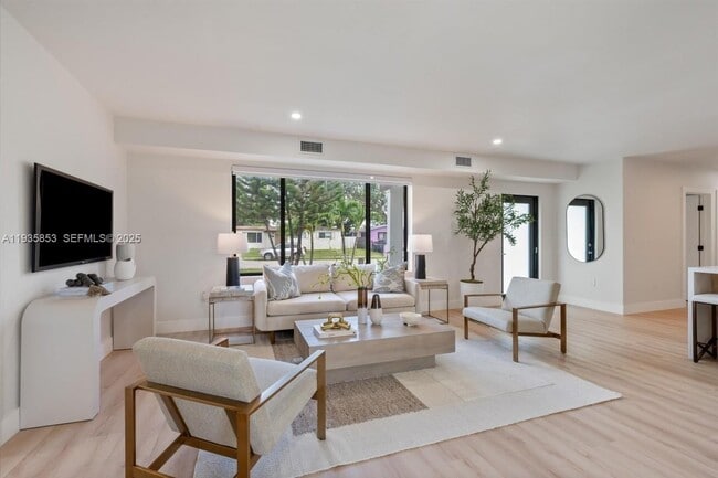 Building Photo - 2442 NW 170th St