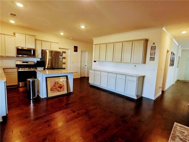 Building Photo - 3518 English Elm Wy