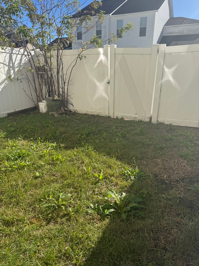 Building Photo - 265 Caldwell Loop