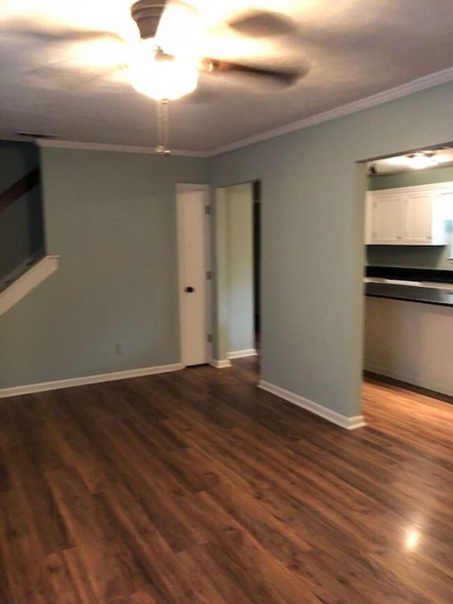 Building Photo - cute home