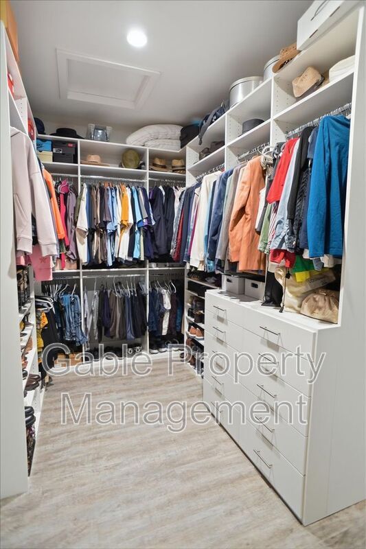 Building Photo - 25102 Aspen Falls Dr