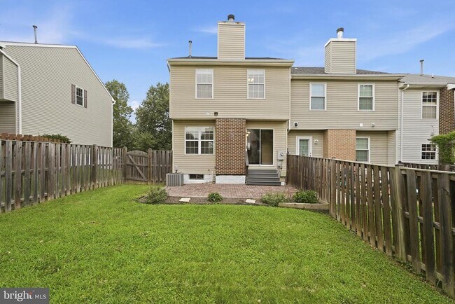 Building Photo - 661 Tammy Terrace SE