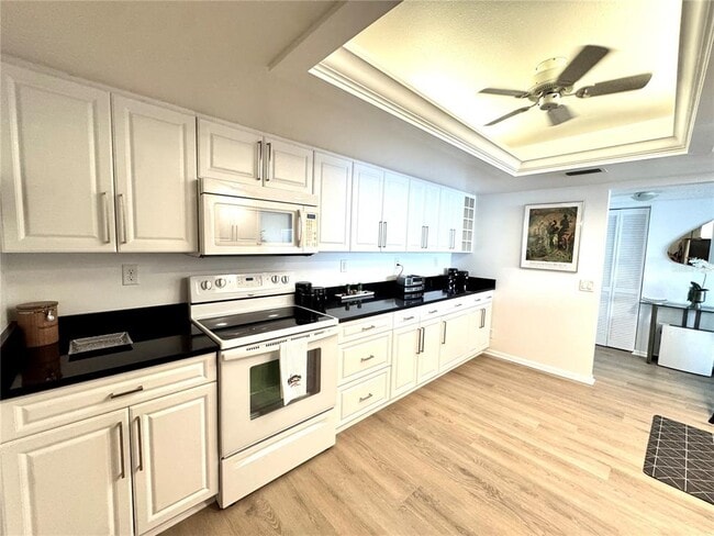 Building Photo - 5700 Escondida Blvd S