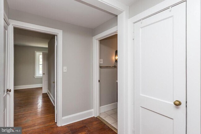 Building Photo - 337 Righters Mill Rd