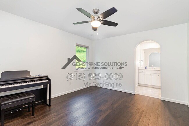 Building Photo - 6343 Wildwood Dr