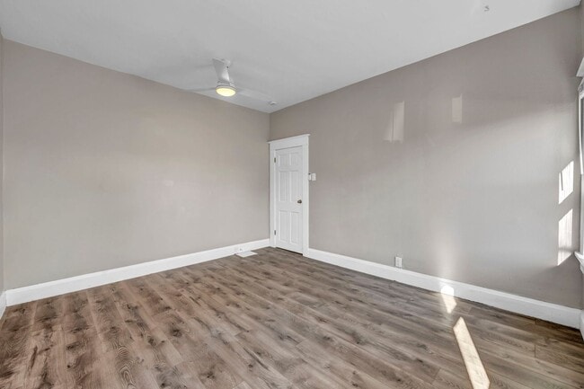 Building Photo - 1637 C St