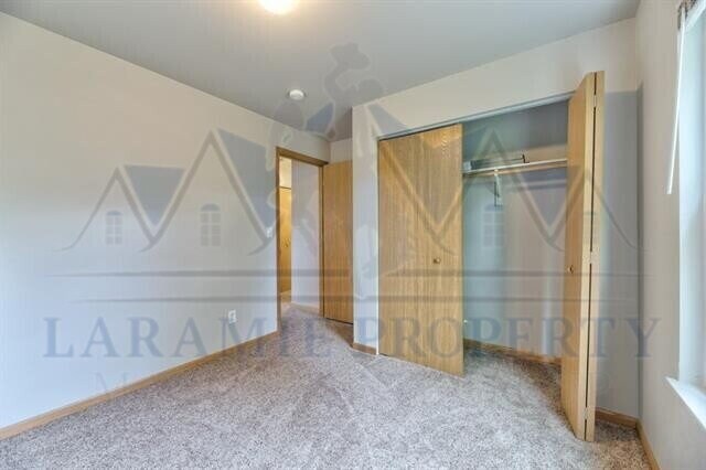 Building Photo - 4 Bedroom 2 Bathroom Condo - 1/2 OFF 1ST M...