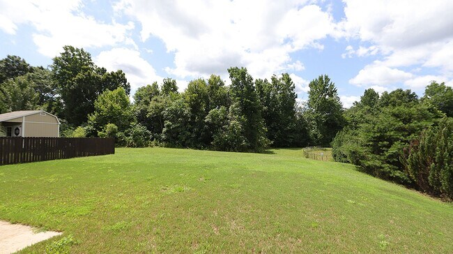 Building Photo - Immaculate Home in Collington Farms