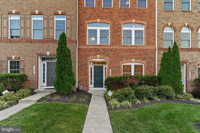 Building Photo - 13693 Neil Armstrong Ave