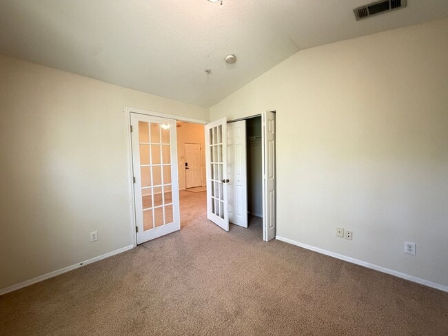 Building Photo - Top-Floor Condo in Grand Reserve at Windor Parke