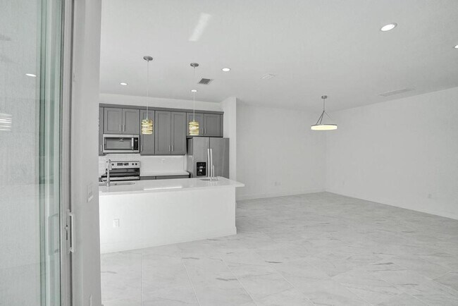 Building Photo - Gorgeous New 3 bedroom 2.5 Townhouse in Deerfield Beach, Sandpiper Pointe (2 Story)