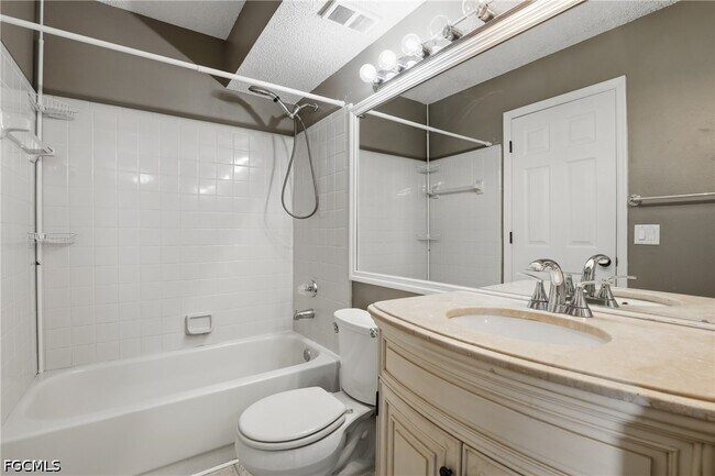 Building Photo - 13605 Eagle Ridge Dr