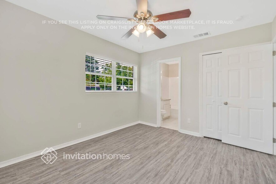 Building Photo - 2430 Wilmont Ave