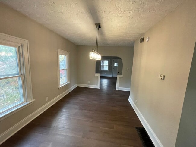 Building Photo - SECTION 8 and EDEN ACCEPTED!! Spacious New...