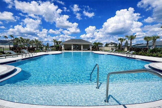 Building Photo - 5527 Tranquila Ln