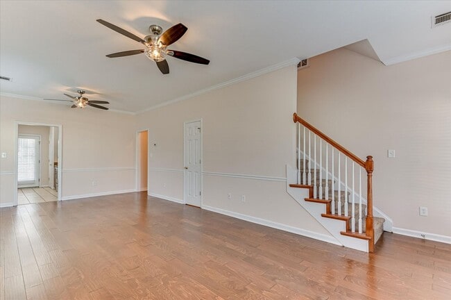 Building Photo - 913 Cabot Cove