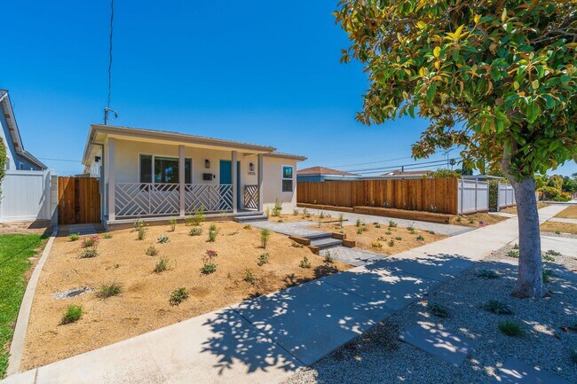 Building Photo - New Torrance Home!
