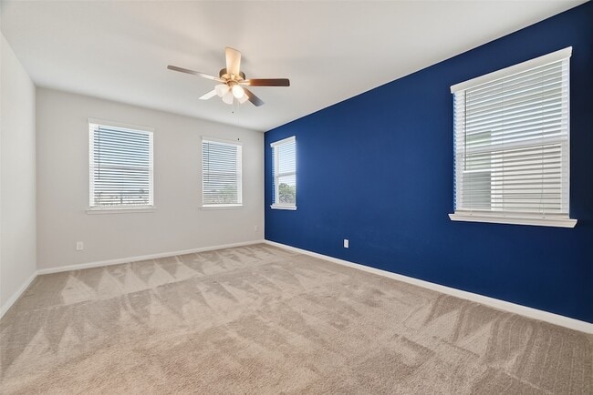 Building Photo - 9816 Magnolia Village Ln