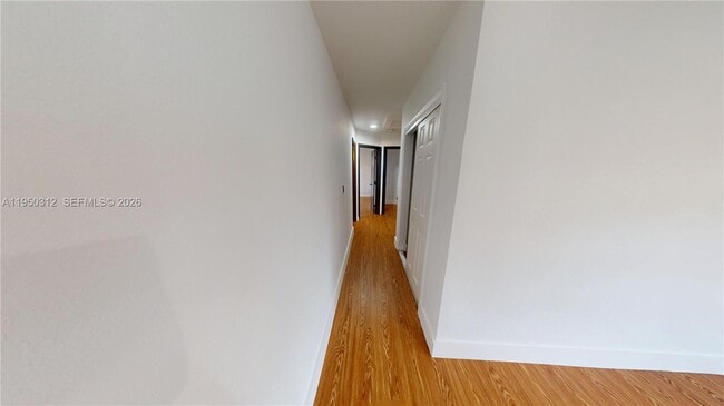 Building Photo - 404 NW 21st Terrace