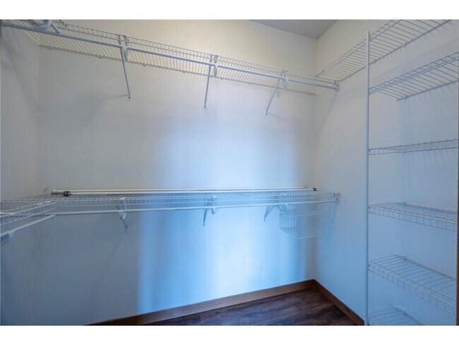 Building Photo - 926 Ramsey St