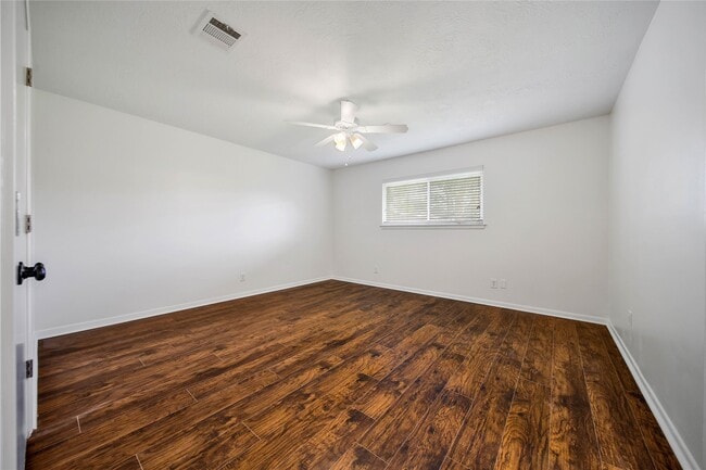 Building Photo - 955 Thornton Rd