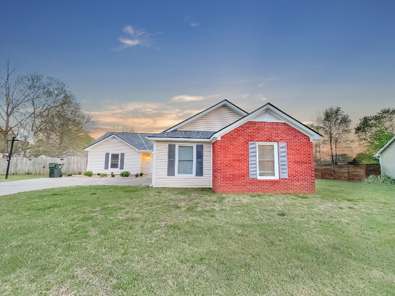 Primary Photo - 107 Patra Dr