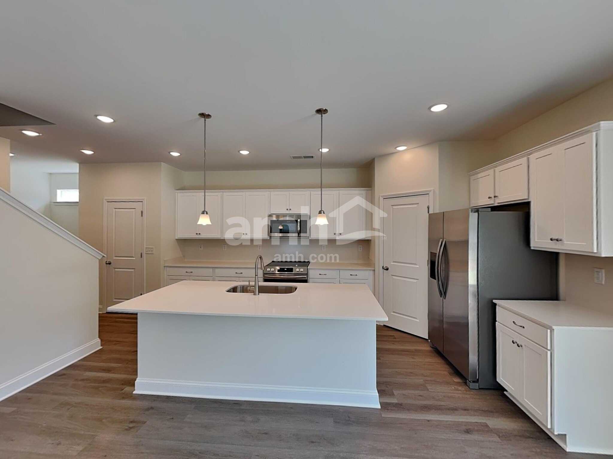 Building Photo - 6035 Rosemore Ln