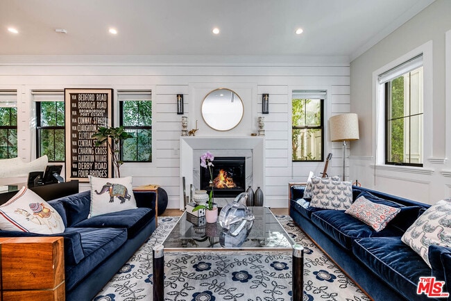 Building Photo - 4268 Colbath Ave