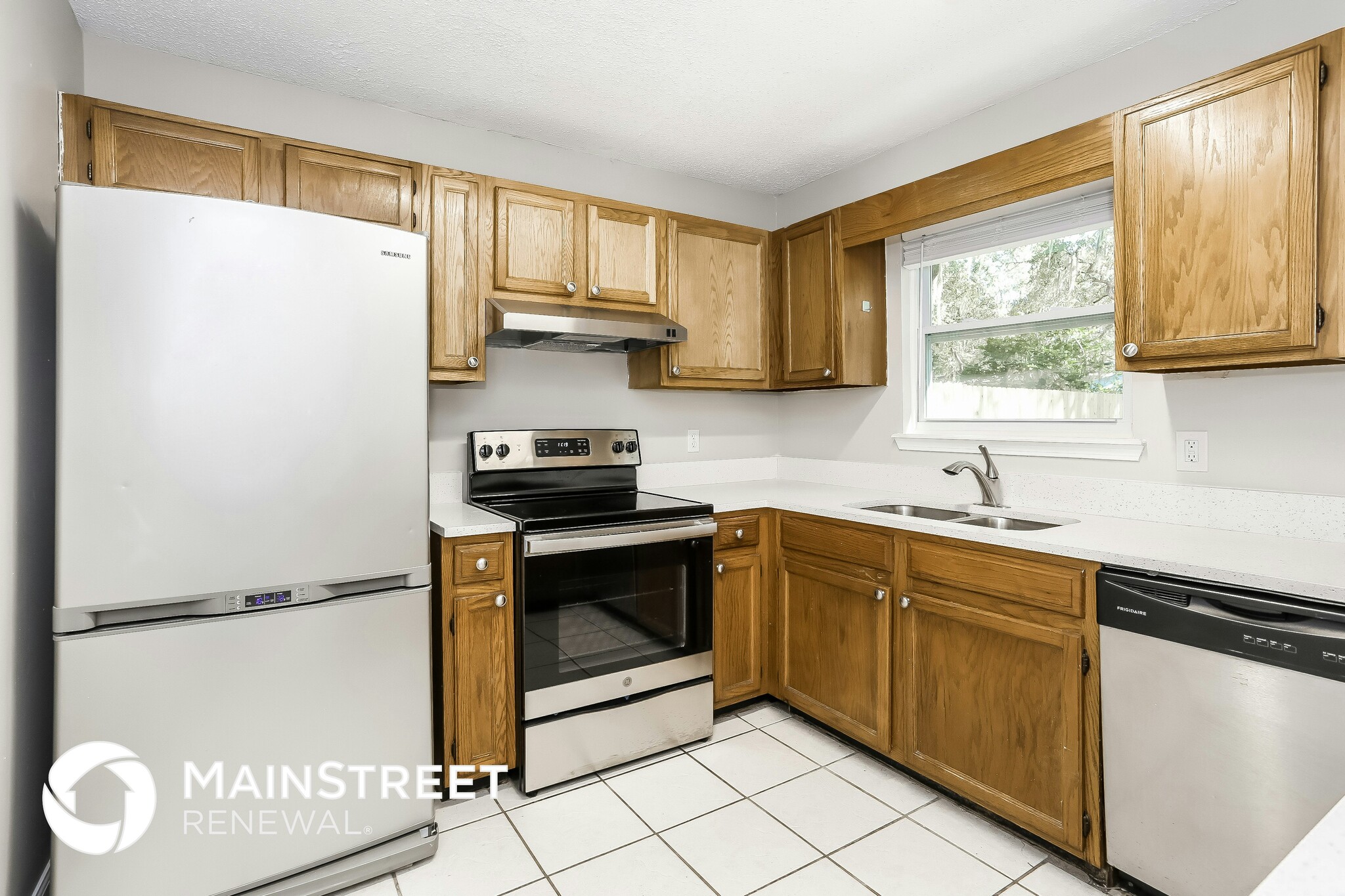 Building Photo - 2065 Chelwood Ct