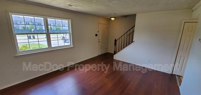 Building Photo - 619 Anvil Rd