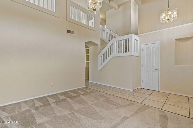 Building Photo - 6377 Franklin Ridge Dr