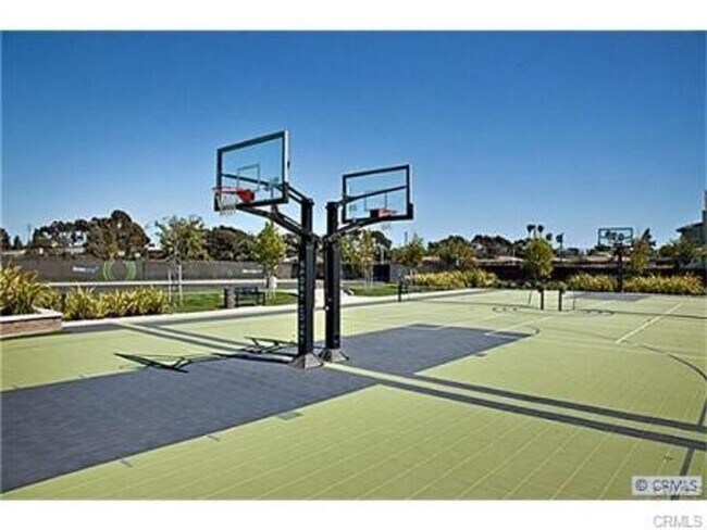 Building Photo - Executive 2-Bedroom Condo in the Prestigious South Bay 360 Community