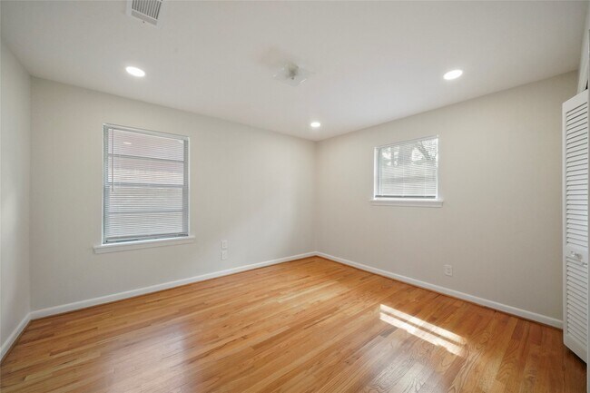 Building Photo - 10306 Eddystone Dr