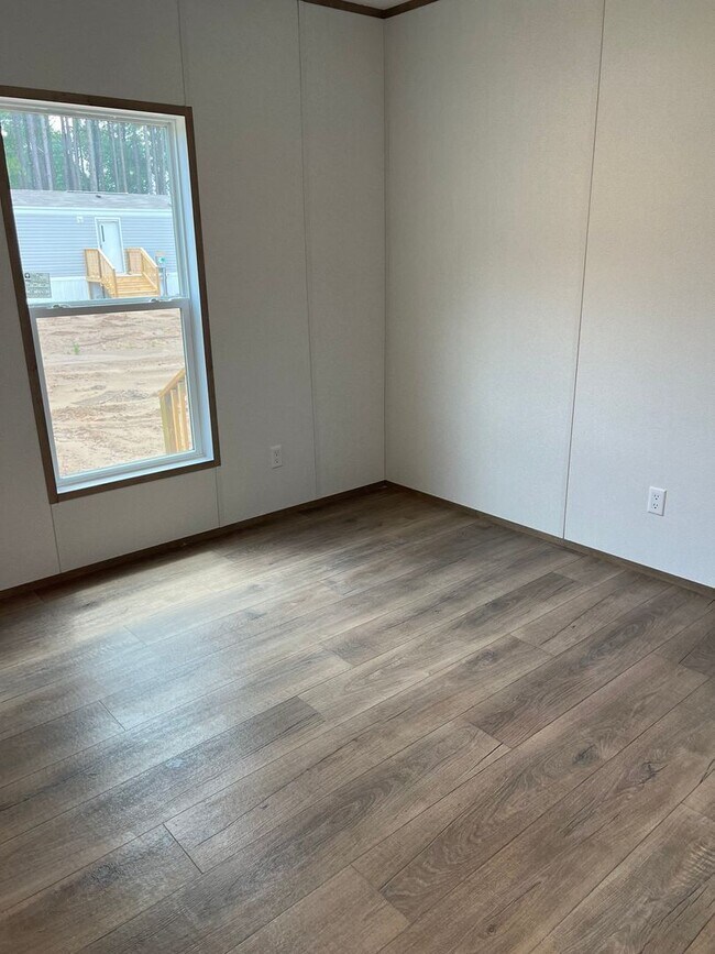 Building Photo - New! Move In Ready & Close to Downtown Aynor!