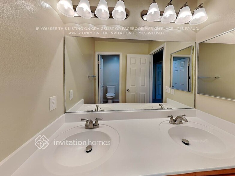 Building Photo - 7502 Sultana Ave