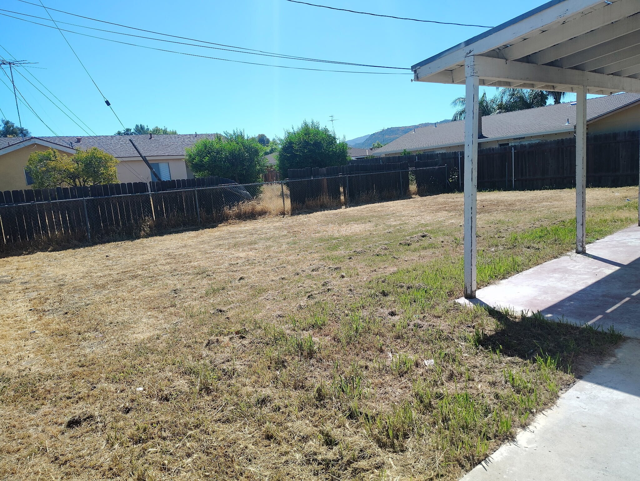 Building Photo - 950 S Thompson St