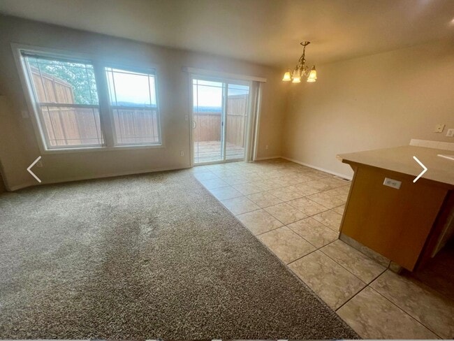 Building Photo - 3 bed 3.5 bath Townhome on Rd 68