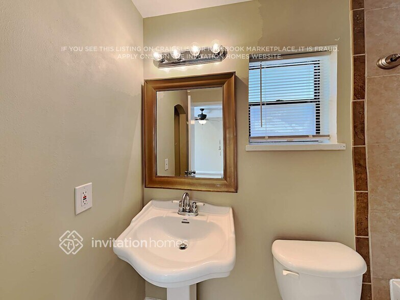 Building Photo - 3855 Shady Grove Cir
