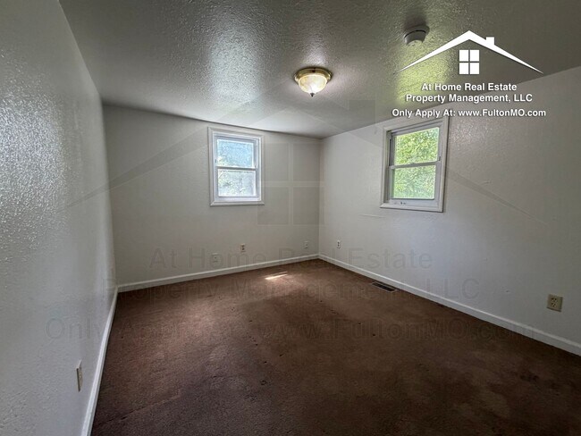 Building Photo - 1512 Monroe St