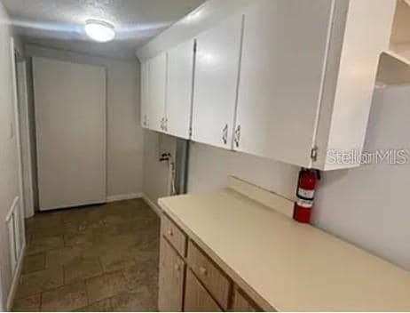 Building Photo - 1305 Carr Dr