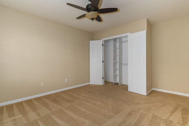 Building Photo - Looking for your dream home in a peaceful ...