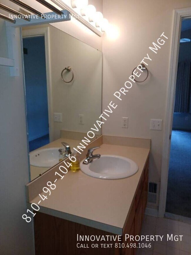 Building Photo - 1099 Old Leake Ct