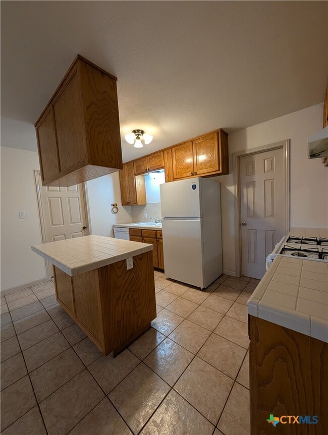 Building Photo - 1134 Misty Acres Dr