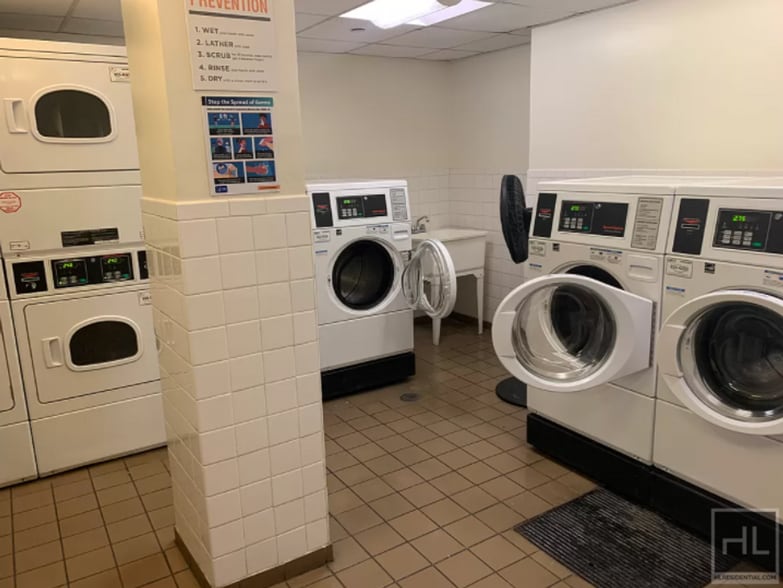 Building Photo - West 55th Street