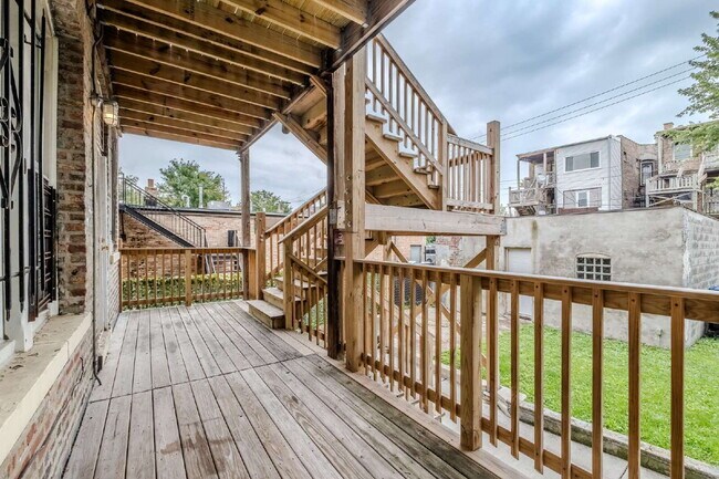 Building Photo - 6111 S Eberhart Ave