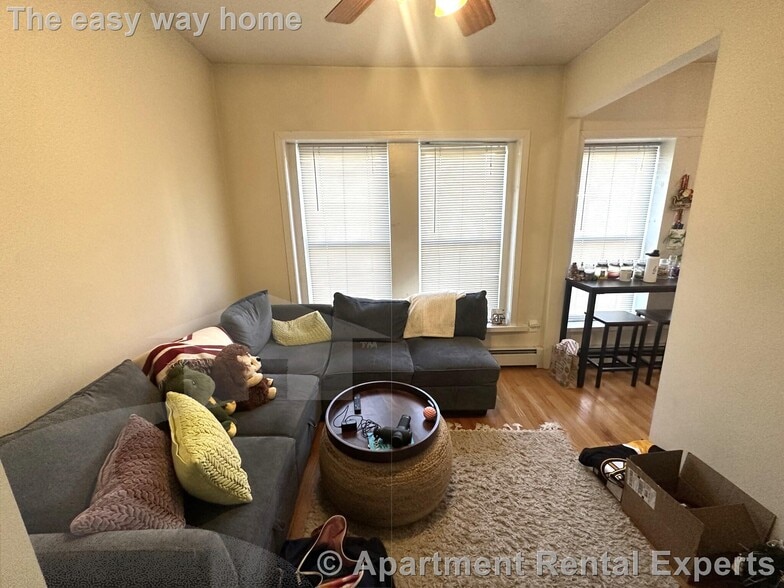 Building Photo - 1054 Cambridge St