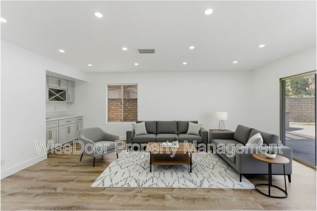 Building Photo - 1500 Aldea Dr