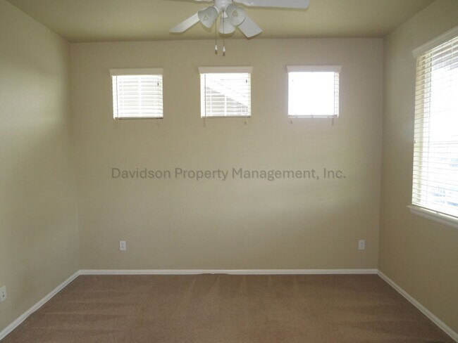 Building Photo - Spacious 3 Bedroom House in Southeast Colorado Springs
